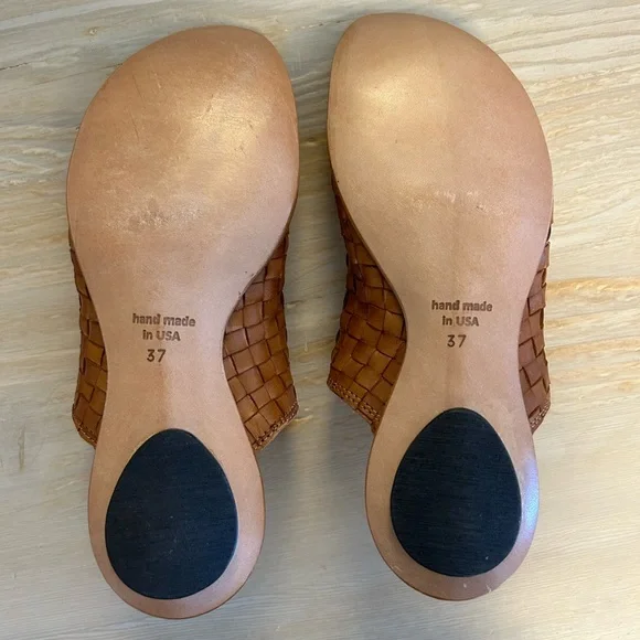 Cydwoq Amanthus Mules Cognac Brown Sandals NWT size 37 - Picture 6 of 6